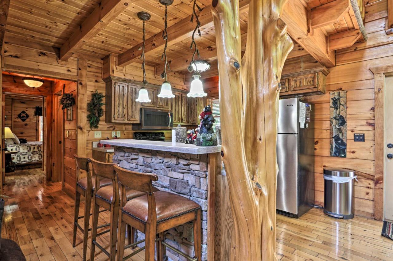 Pigeon Forge Getaway With Covered Patio And Hot Tub! Exterior foto